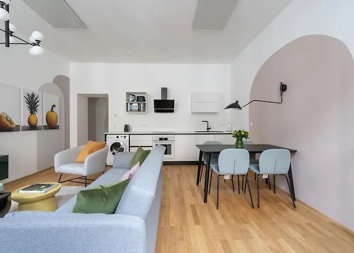 Elegant 1br Suite, Close By Hm Apartment Wien